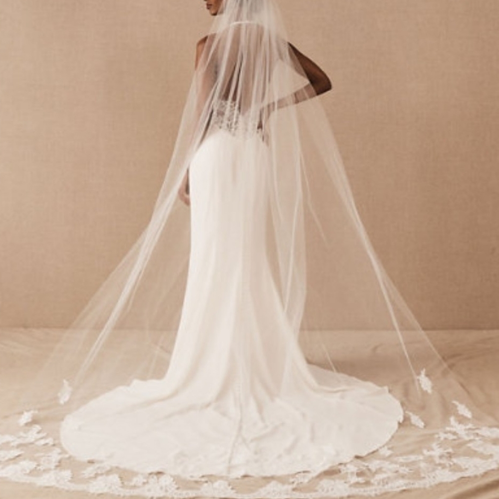 BHLDN Lucine wedding gown by Nouvelle Amsale - Picture 15 of 16